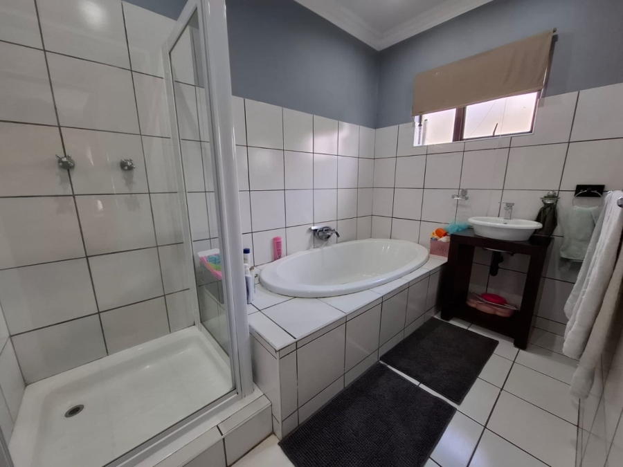 3 Bedroom Property for Sale in Heuwelsig Free State